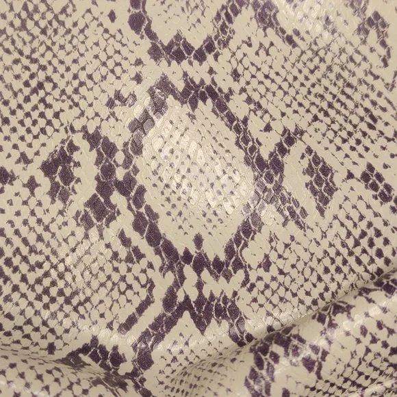 ESTEE LAUDER Purple Snakeskin Pattern Make-up / Cosmetics / Travel Case / Clutch - Picture 2 of 9